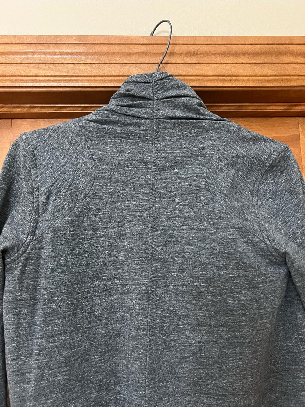 Lululemon Wrap Jacket Size 4‎ Gray Knit Snap Button Mock Neck Pockets - Picture 13 of 13